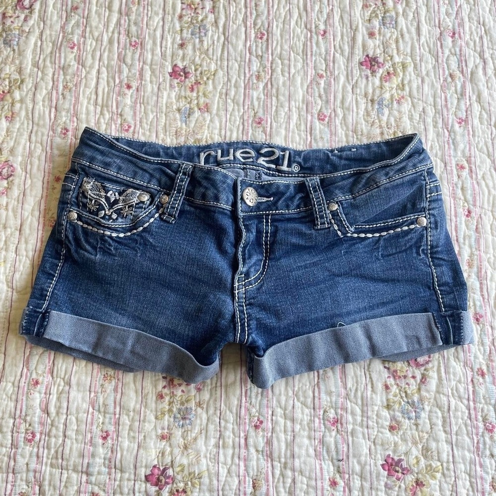 Y2K rue 21 embroidered micro mini shorts - Picture 2 of 3